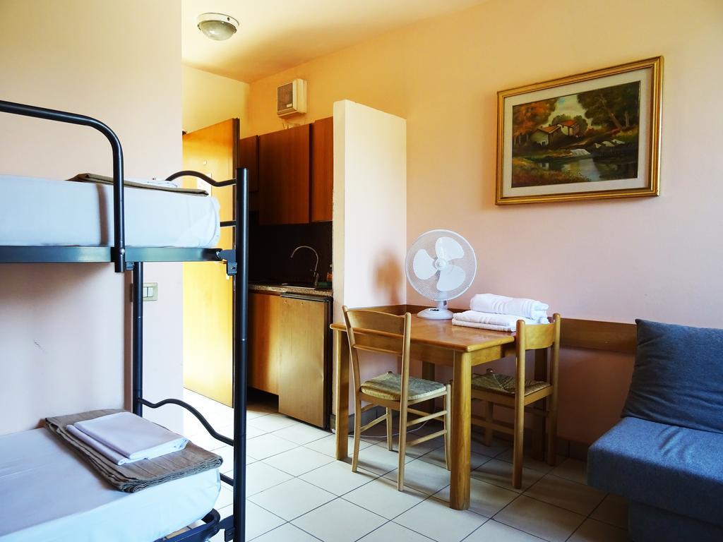 Victoria Hotels Carso Camnago Volta Экстерьер фото