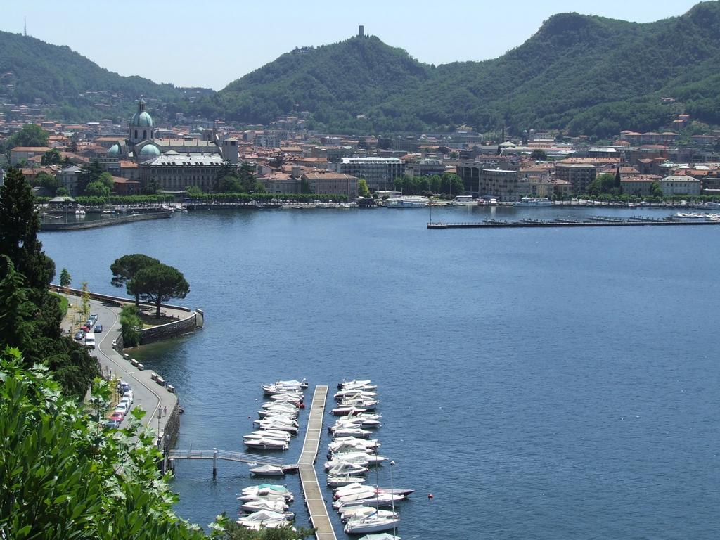 Victoria Hotels Carso Camnago Volta Экстерьер фото